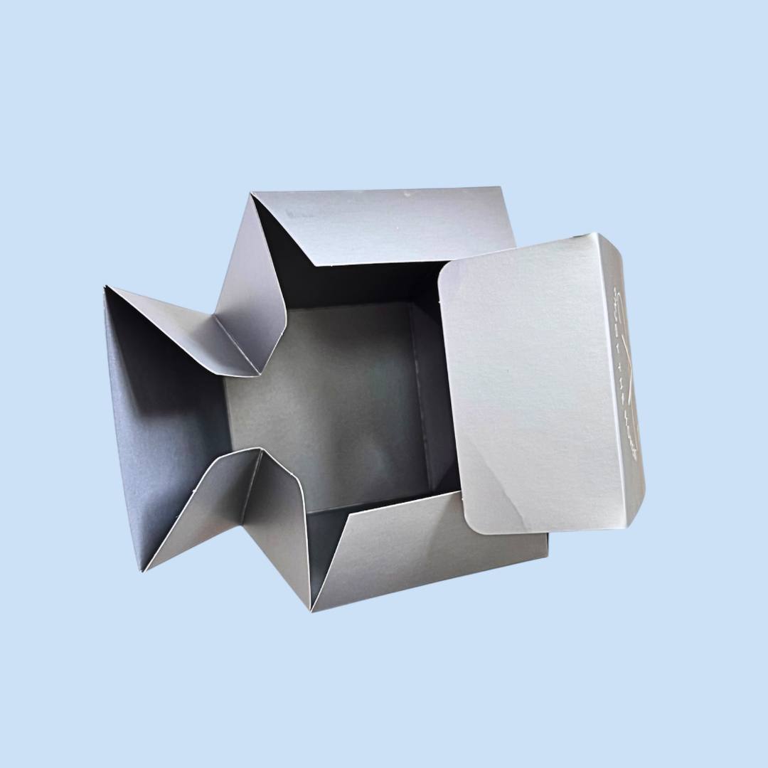 самасборная коробка для упаковки свечей